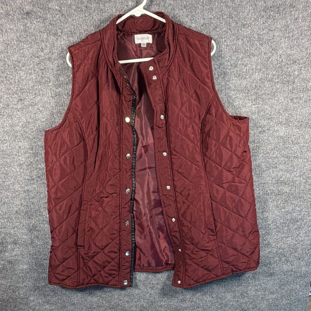 Womens 18/20 Quilted Vest, Avenue, Burgundy, Snap Front Mock Neck Pockets